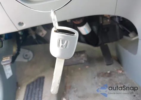 2004 Honda Pilot Lx z USA, uszkodzony, nr VIN 2HKYF18174H613357